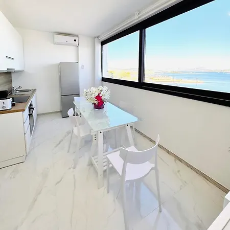 Luxury Sea View Center オルビア
