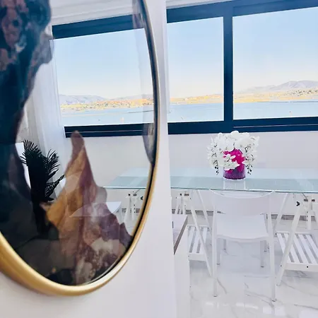 Luxury Sea View Center * オルビア
